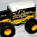 2003 39 The Monster Bus toy1