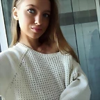 amandalinneas__2015-11-21_06-09-12