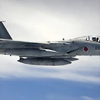 1280px-F-15J_(897)_of_306_Sqn_waits_to_refuel_near_Okinawa,_-10_May_2012_a