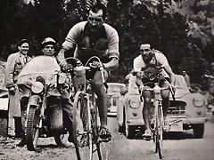 BARTALI,SUBIENDO EL PORDOI 1952