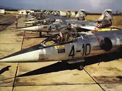 f-104