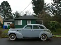 pontiac torpedo sedan del 40