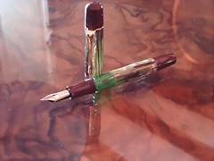 pelikan M101N