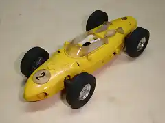 ferrari 156 amarillo 001