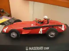 02 MASERATI 250F