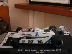 02 WILLIAMS FW07