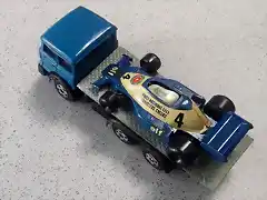 Camion plataforma tyrrell 03