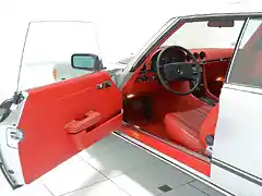 1979-Mercedes-Benz-450-SLC-R-107-car-opened-door-interior