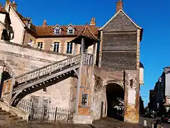 Puerta de Caen