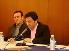 Juan Manuel en mesa redonda