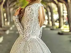 Peinados con Vestidos de novia cortos Cola Baja