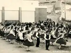 Coros Danzas Seccin Femenina Patio Colegio Grgal