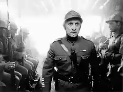 20120503230121-senderos-de-gloria-de-stanley-kubrick.-kirk-douglas-en-el-papel-del-general-dax.1