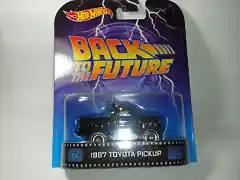 1887 TOYOTA PICKUP RETRO ENTERTAINMENT SERIES (NEGRO) BACK TO THE FUTURE