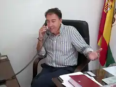 joaquin hablando telefono chirin