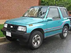 800px-Geo_Tracker_LSi_convertible