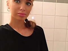 amandalinneas__2015-12-07_08-35-37 amandalinneas__2015-12-07_08-35-37