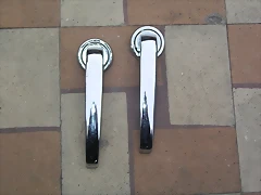 112 030 112 030