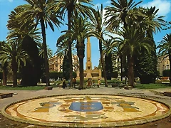 plaza españa escudo  en Melilla, que es ESPAÑA