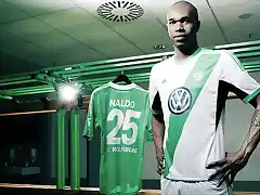 Wolfsburg 13 14 Home Kit Naldo 2