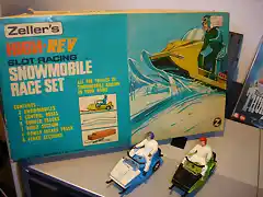 SNOWMOBILE CANADIAN SET ZELLER 1