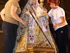 vistiendo a la virgen 1