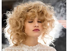 Tintes Romanticos para Novias de Pelo Rizado Tintes Romanticos para Novias de Pelo Rizado