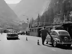 G?schenen - Verladung im Autoreisezug am Gotthardtunnel, 1961, 3