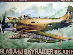 00-BN-Ac-Tamiya-Douglas-A1J-Skyraider-1.48-Pt1