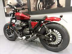 Moto-Guzzi-V9-Bobber-Custom-_57 (1)