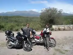 camino a San  Marco siera, cerro Uritorco de fondo