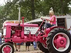 TRACTOR ROSA 0001