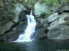 Otra garganta de mi tierra.