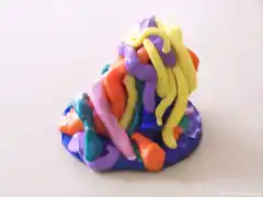 escultura hecha de churros de plastilia...a los nios les encanto hacerla!!