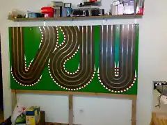 pista plegada en la pared