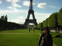 Yo con la torre eiffel