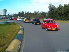 DANDO LA VUELTA EN LA PISTA