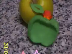 monedero manzana