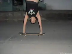 sin pies xD jejejejejeje YeH!
