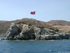 la bandera en el islote jejeje