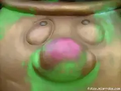 Es la cara de una olla, pero q parece? Es la cara de una olla, pero q parece?