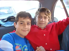 mis primos michael y mateo