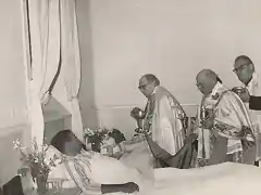jueves-santo-pildain-visita-enfermos-hospital-san-martin-1960-1965