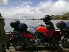 la vstia cruzando el titicaca rumbo a copacabana