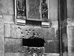 (20)PLACA en recuerdo de los paracaidistas_en_la_iglesia_de_San_Cirilo y San Metodio en Praga,