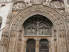 ARANDA DE DUERO (BURGOS) .FACHADA GOTICO-ISABELINA DE SIMON DE COLONIA2