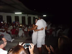Hugo y Mara bailando sevillanas 23
