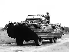 DUKW en la II G.M. Wikipedia (Copiar)