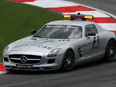 1024px-Safety_Car_2010_Malaysia_4