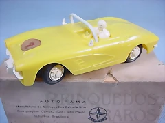 Corvette amarillo chasis caja blanco con caja Corvette amarillo chasis caja blanco con caja